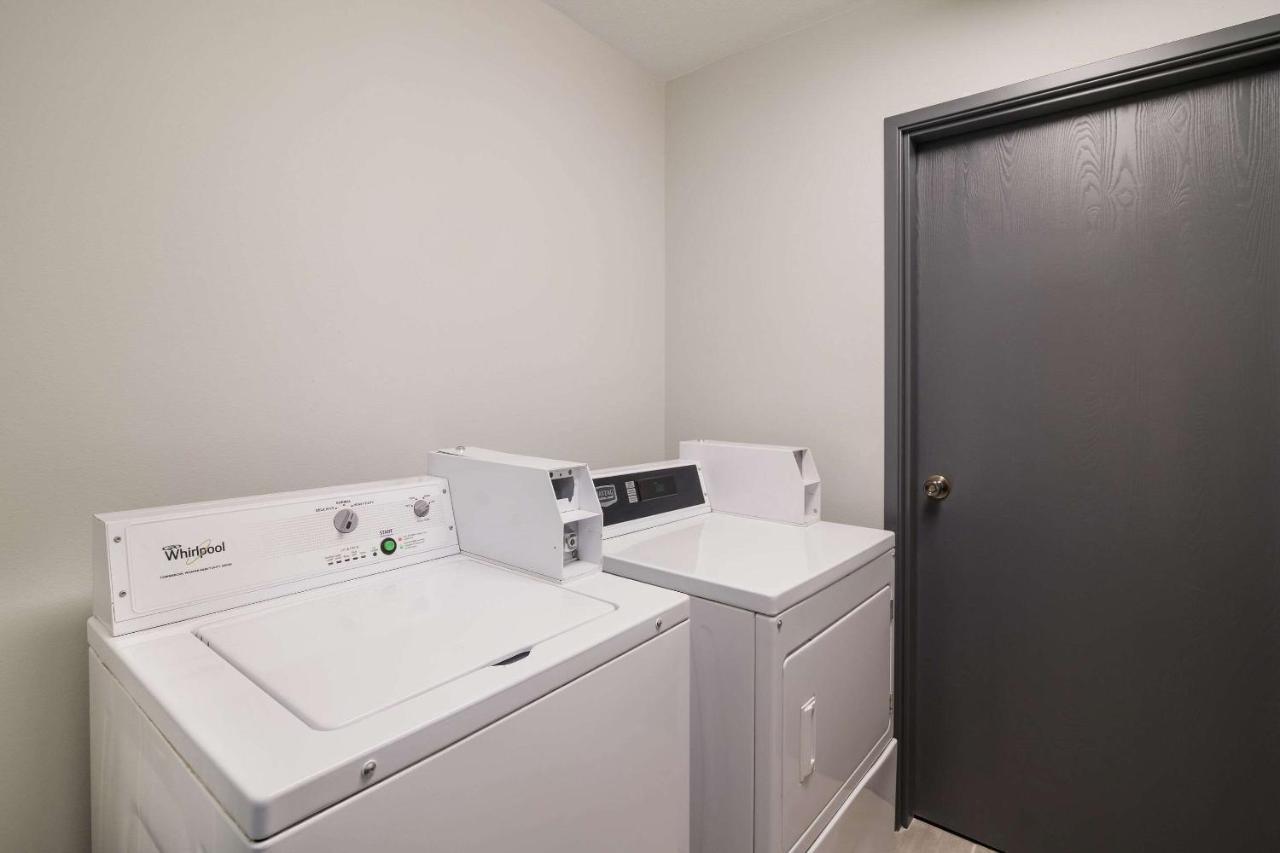Econo Lodge Williston Dış mekan fotoğraf